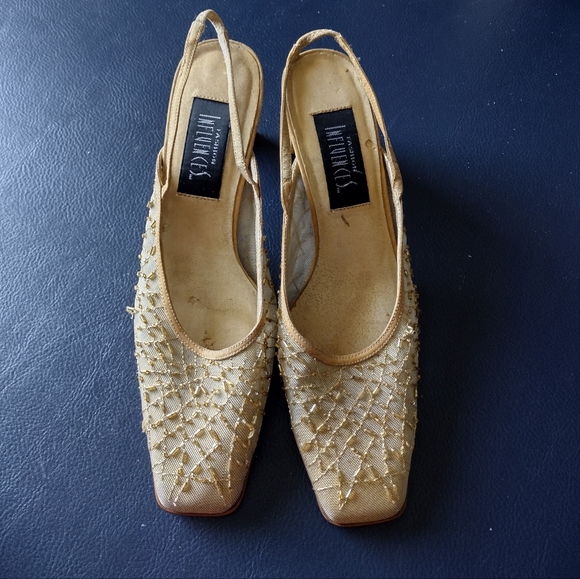 GOLD BEADED DRESS SHOES - Picture 2 of 12